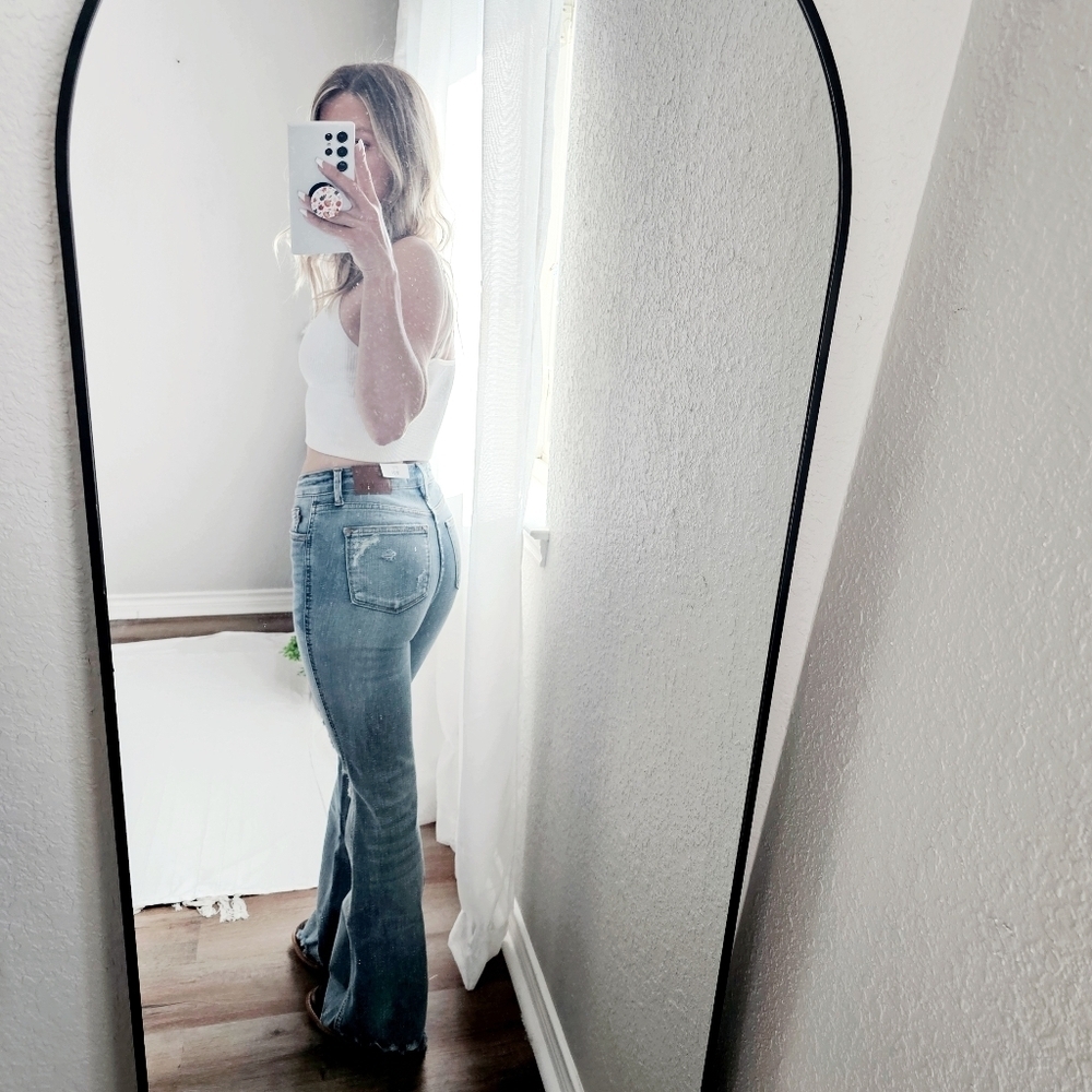 Judy Blue Mid Rise Tummy Control Medium Wash Flare Jeans Distressed Various NEW - Picture 14 of 16